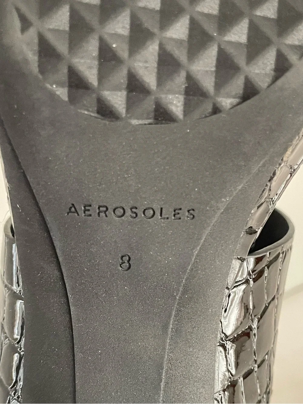 Aerosoles Camera Black Crocodile Patent Leather Block Heel Platform Sandals 8